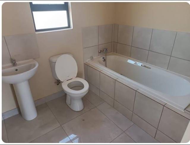 3 BEDROOM HOUSE FOR SALE IN THE ORCHARDS